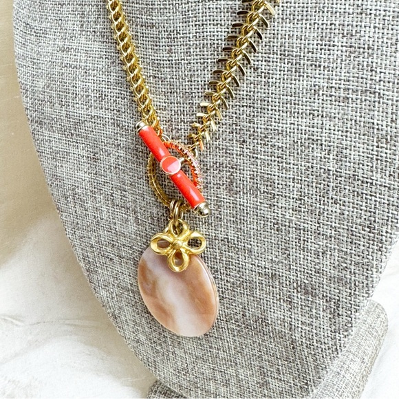 Upcycled one of a kind gold tone necklace Mother of Pearl Pendant - Picture 3 of 6